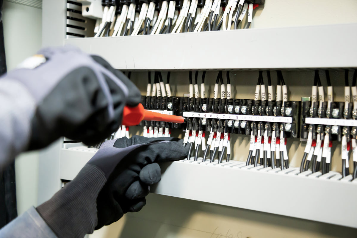 Maintenance of electrical installations | Knowledge Office Education